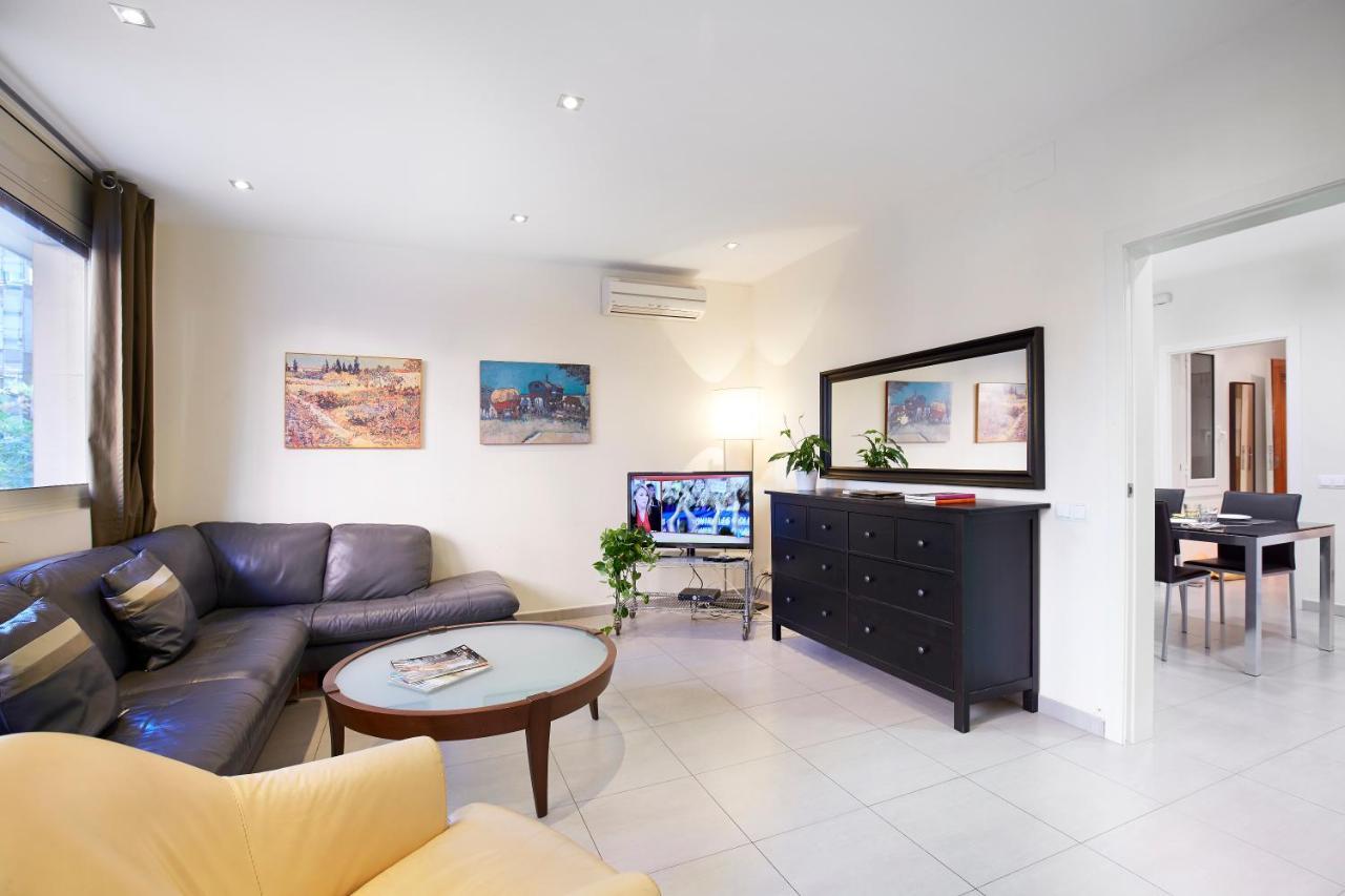 Apartamentos Calvet Barselona Dış mekan fotoğraf