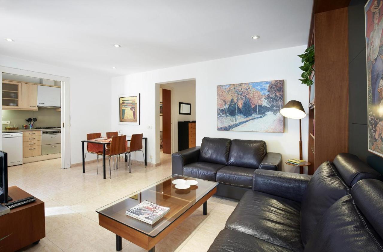 Apartamentos Calvet Barselona Dış mekan fotoğraf