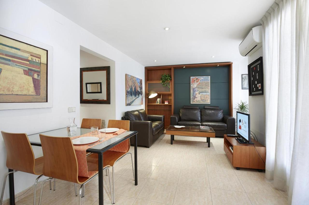 Apartamentos Calvet Barselona Dış mekan fotoğraf