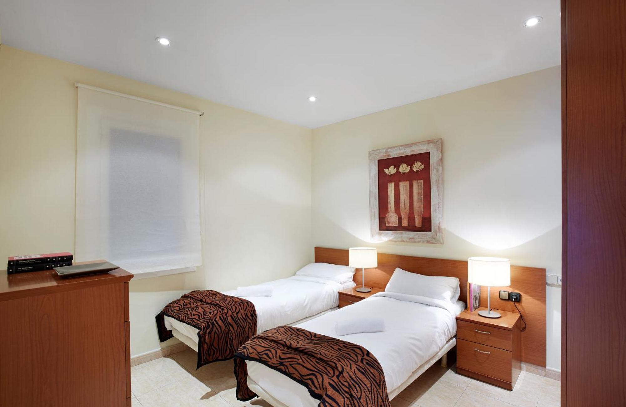 Apartamentos Calvet Barselona Dış mekan fotoğraf