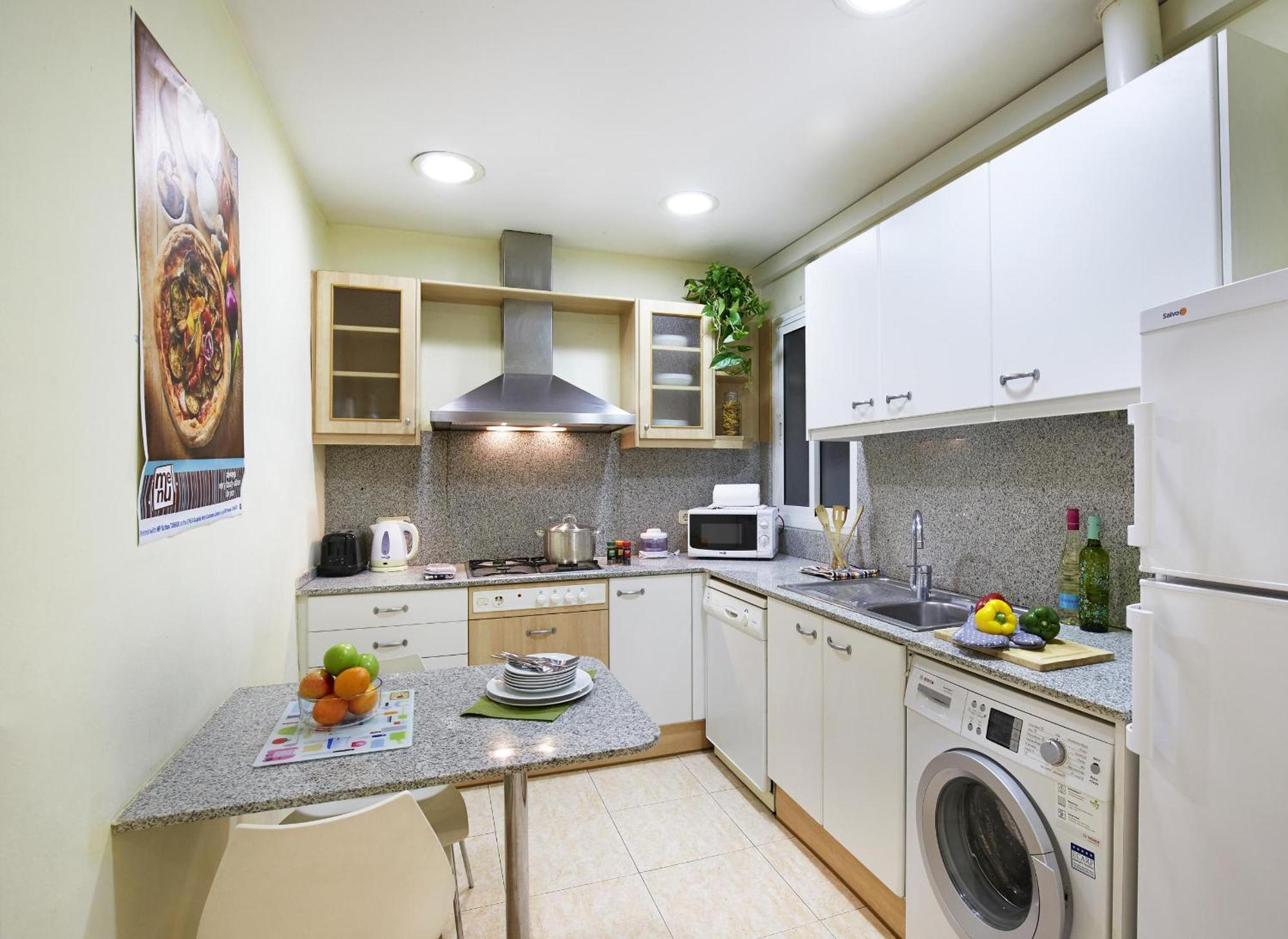 Apartamentos Calvet Barselona Dış mekan fotoğraf